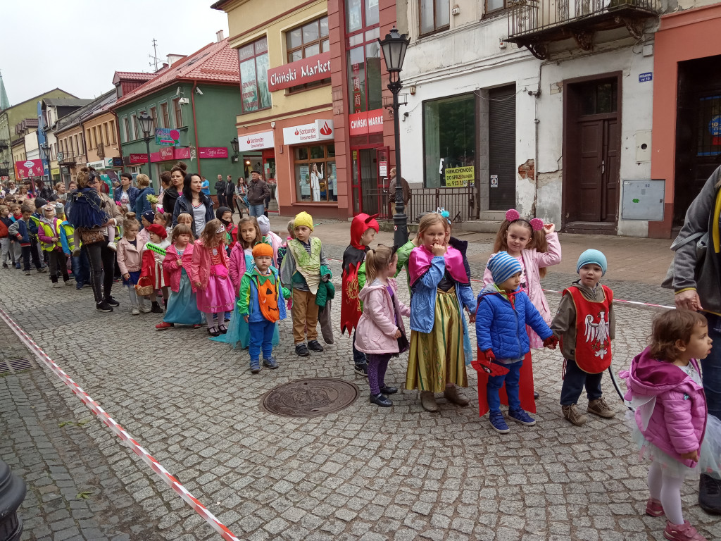 Kolorowa fantastyczna parada