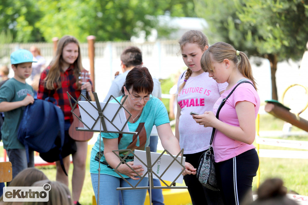 Dzień Dziecka z Inicjatywą Za torami