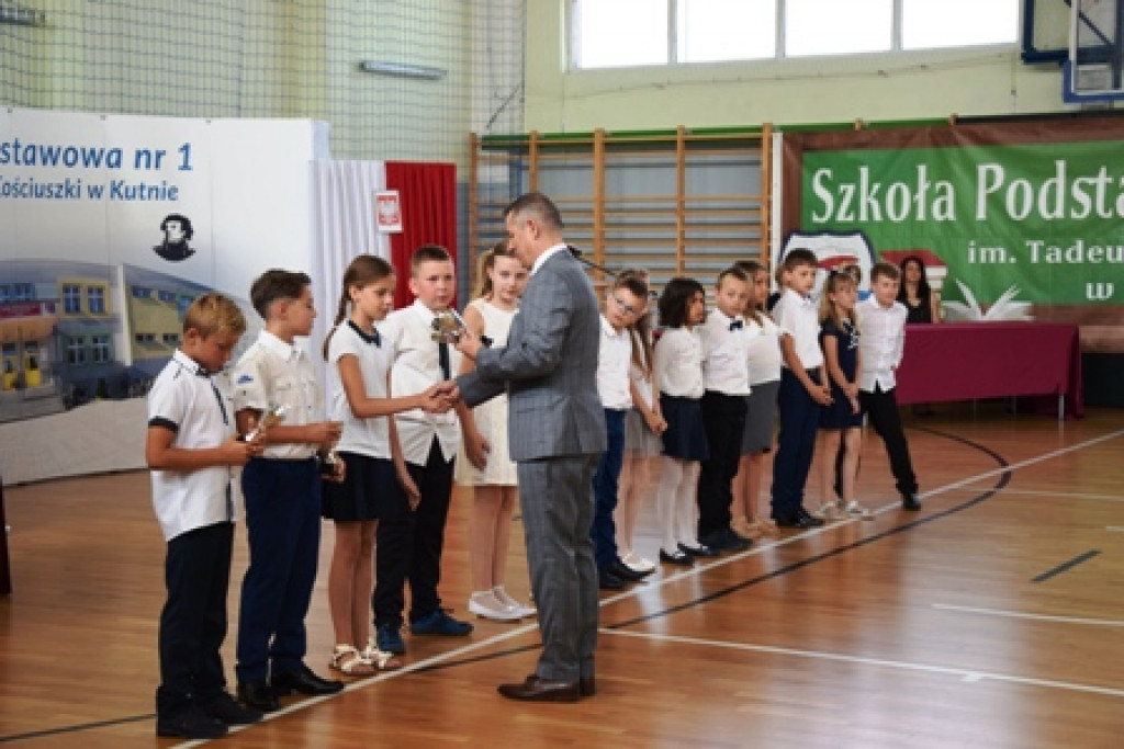 Ostatni dzwonek w Jedynce