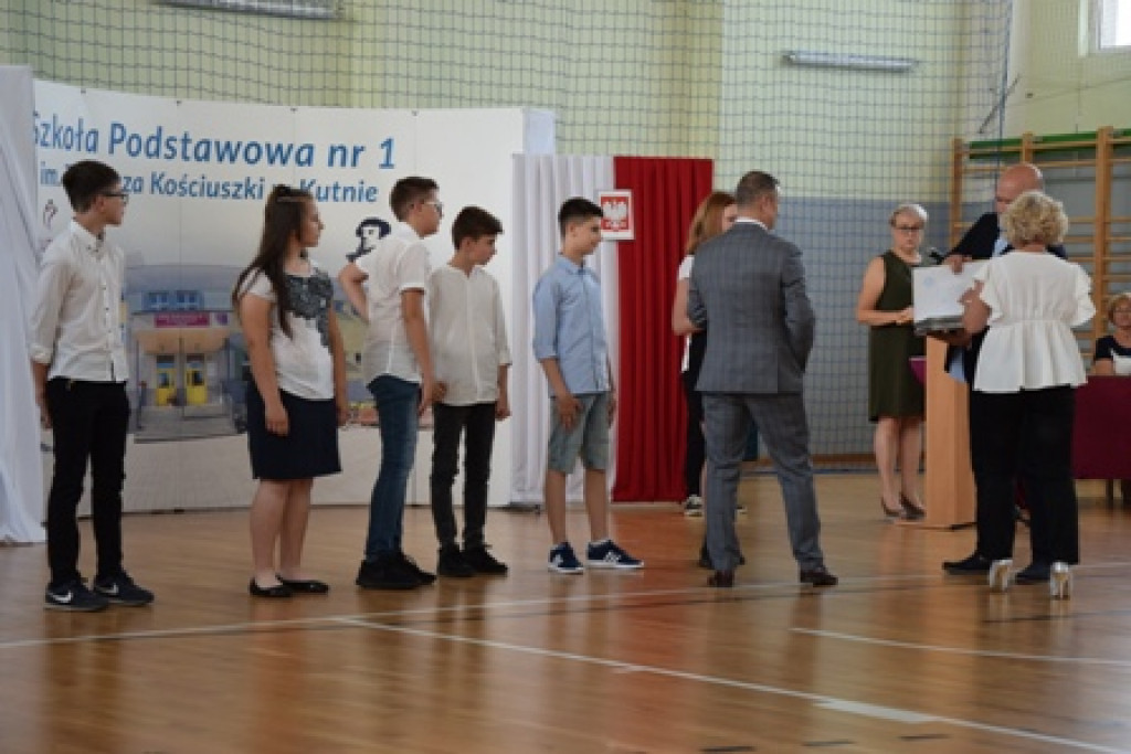 Ostatni dzwonek w Jedynce