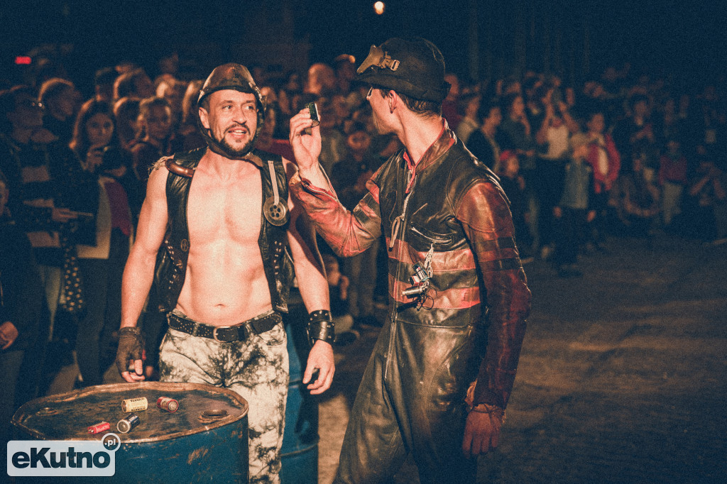 X Fireproof rozpoczęty