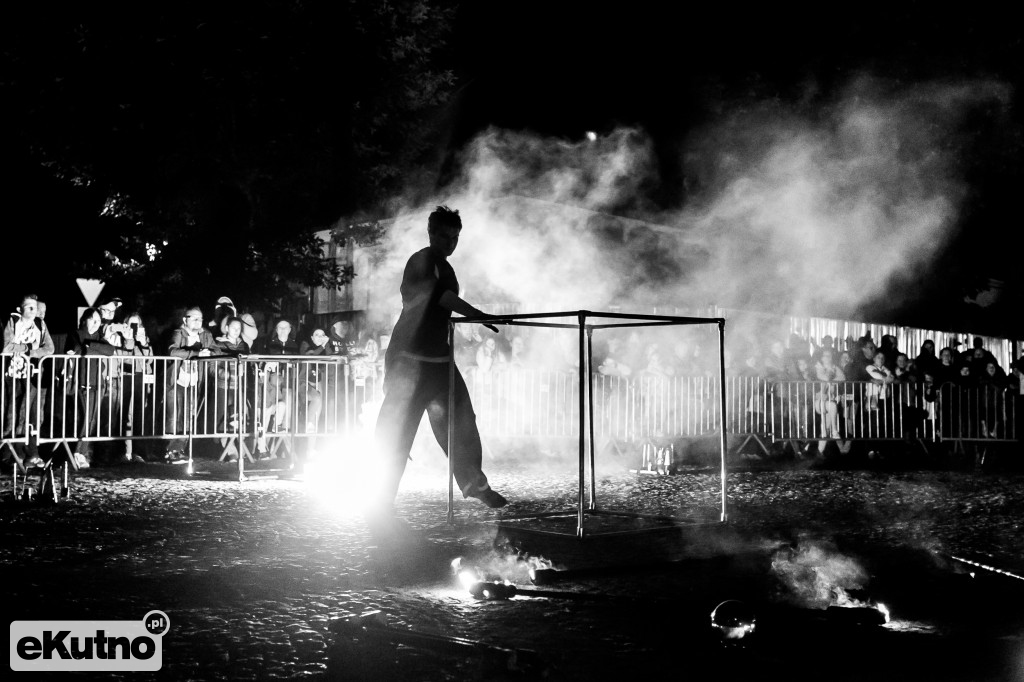 X Fireproof rozpoczęty