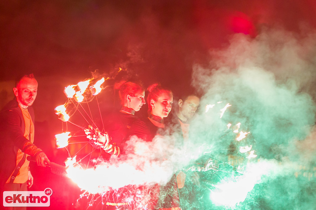 X Fireproof rozpoczęty