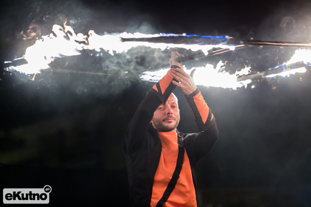 X Fireproof rozpoczęty