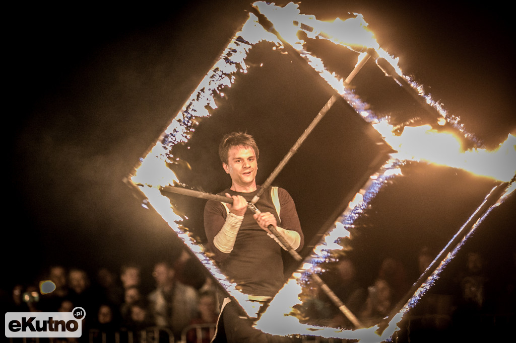 X Fireproof rozpoczęty