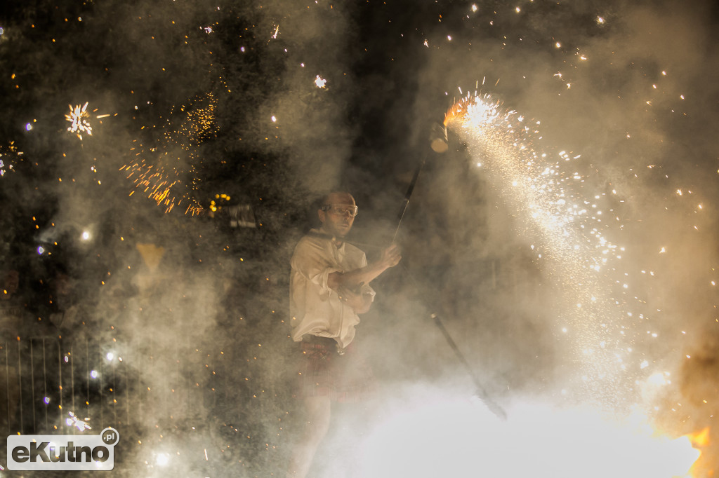 X Fireproof rozpoczęty