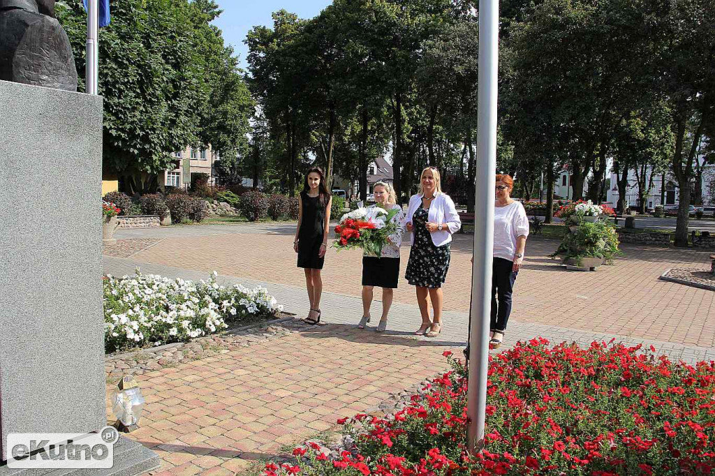 Pamiętają o gen. W. Andersie
