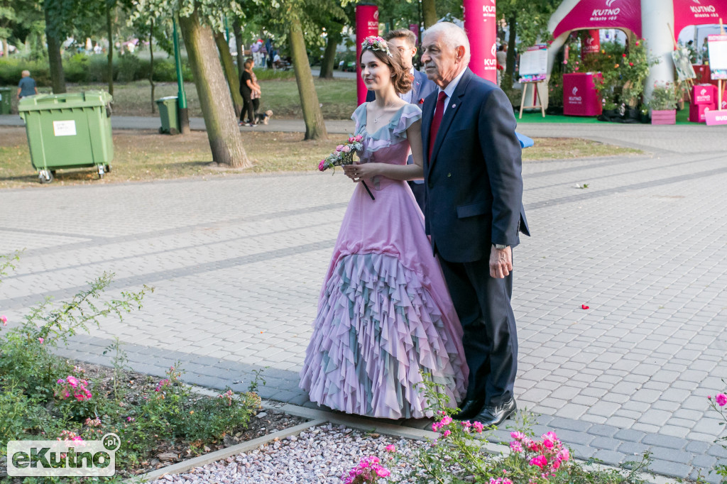 Blisko ziemi, blisko nieba...