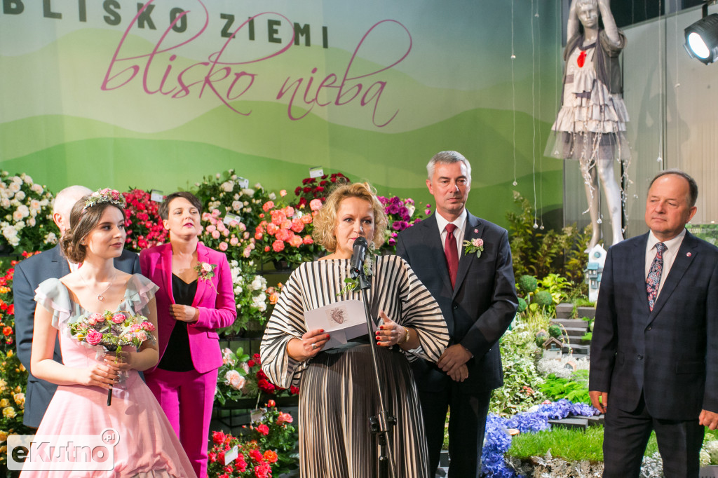 Blisko ziemi, blisko nieba...
