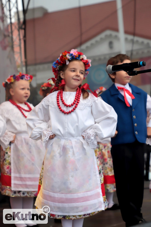 Taniec ludowy podczas ŚR 2019