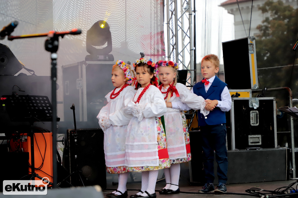 Taniec ludowy podczas ŚR 2019