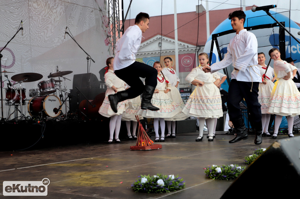 Taniec ludowy podczas ŚR 2019