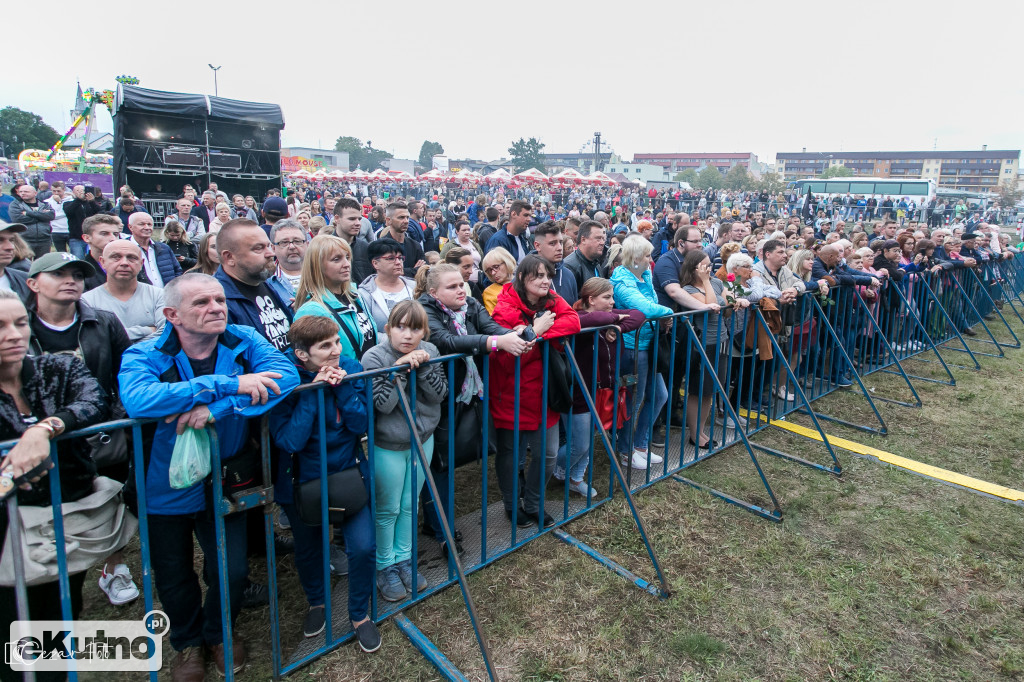 Poparzeni Kawą Trzy porwali publiczność
