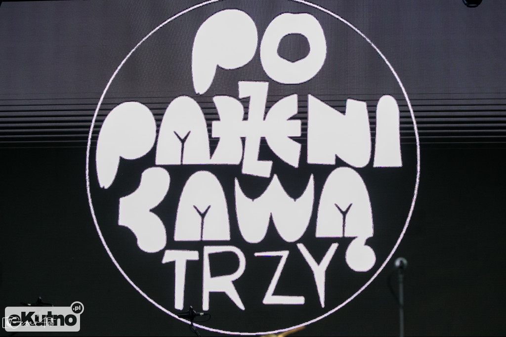 Poparzeni Kawą Trzy porwali publiczność