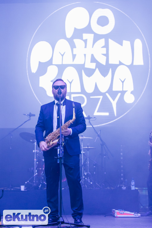 Poparzeni Kawą Trzy porwali publiczność