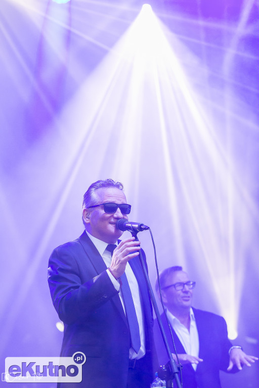 Poparzeni Kawą Trzy porwali publiczność