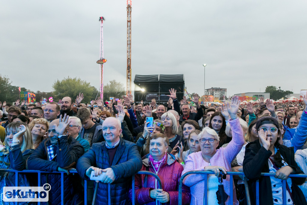 Poparzeni Kawą Trzy porwali publiczność