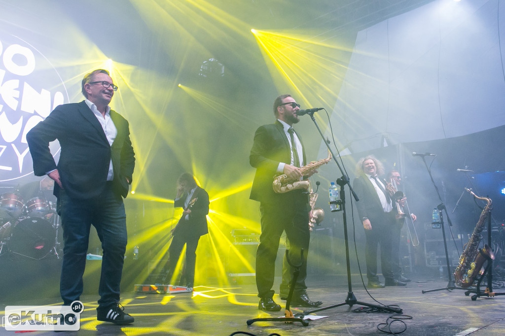 Poparzeni Kawą Trzy porwali publiczność