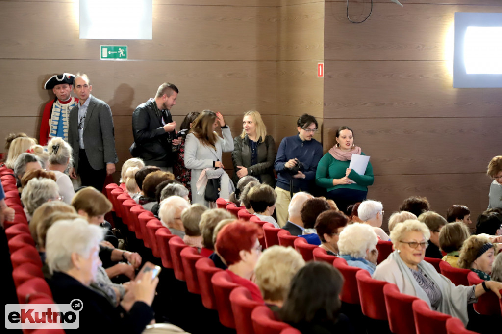 Słuchacze na inauguracji UTW