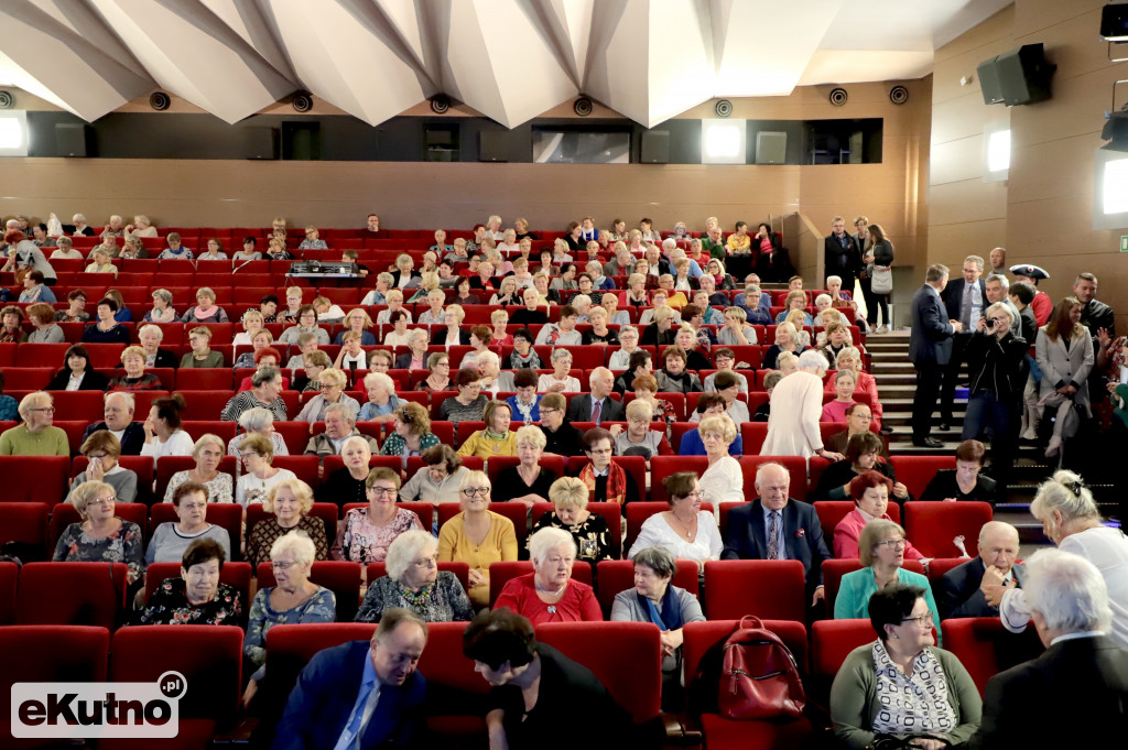Słuchacze na inauguracji UTW