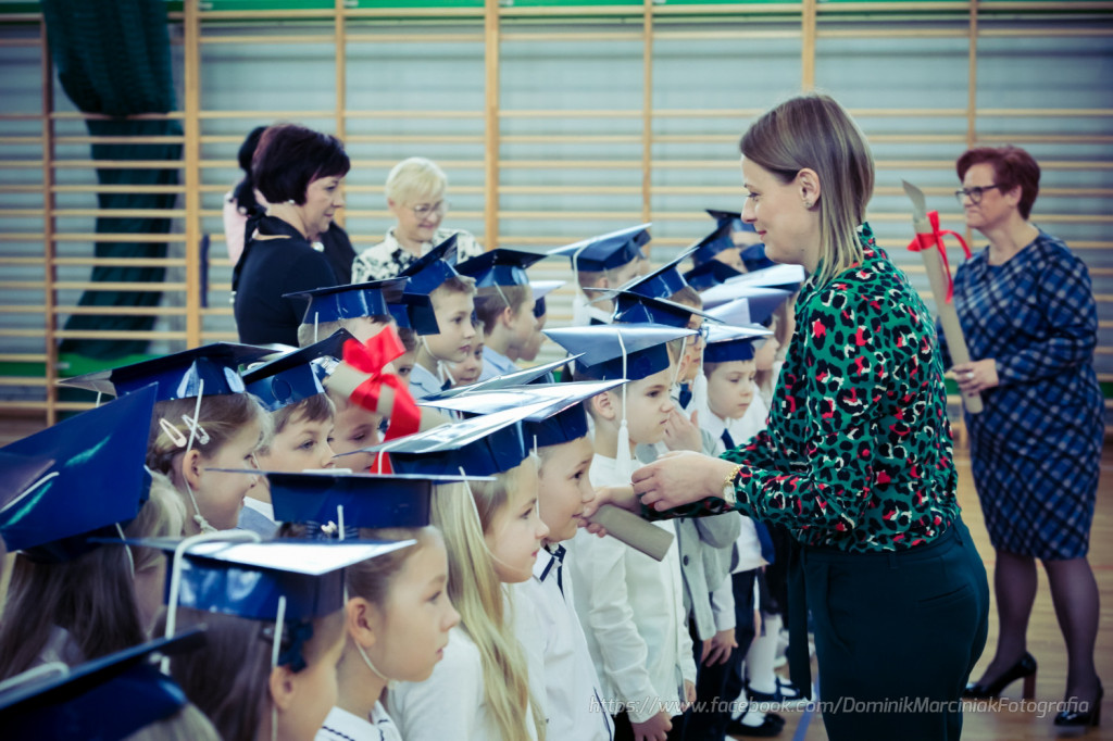 Ślubowanie klas pierwszych w Jedynce