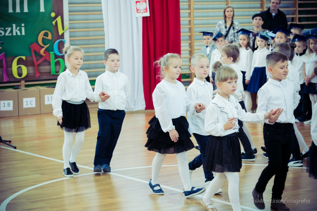 Ślubowanie klas pierwszych w Jedynce