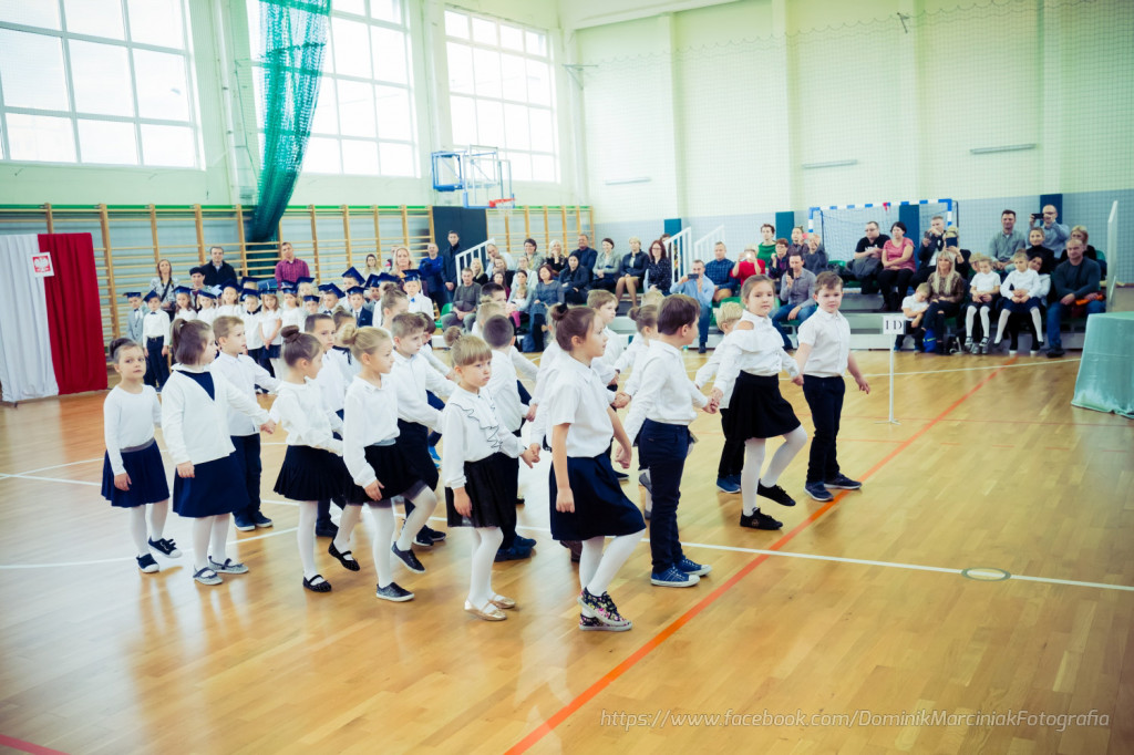 Ślubowanie klas pierwszych w Jedynce