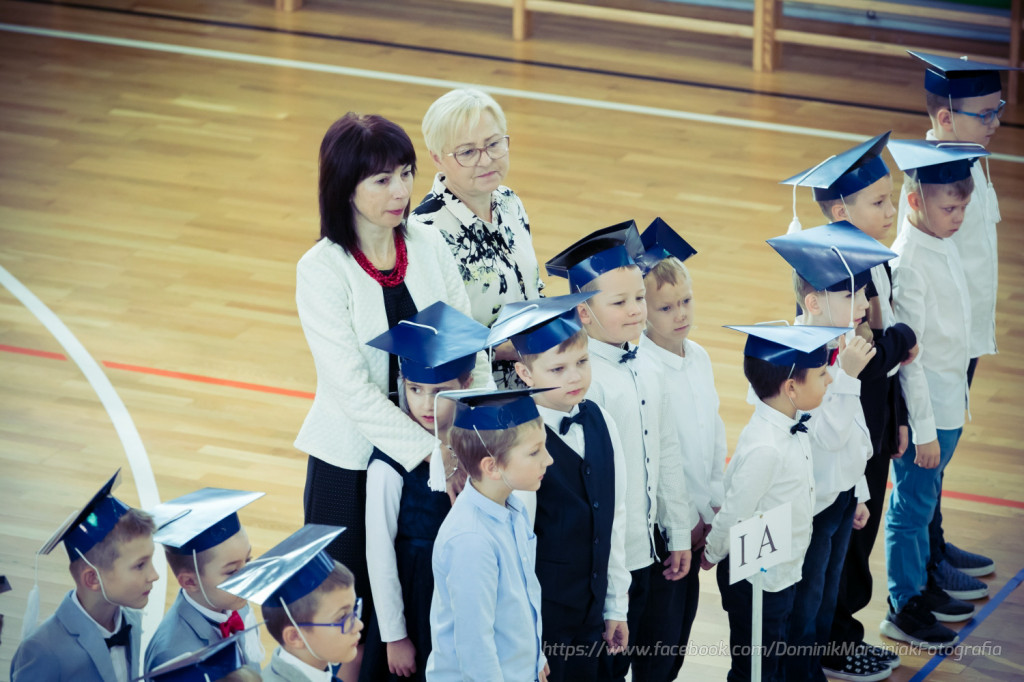 Ślubowanie klas pierwszych w Jedynce