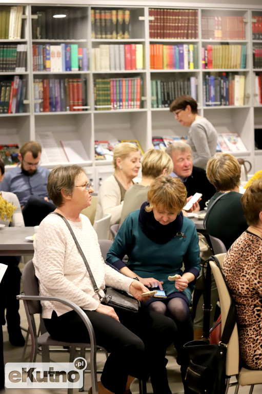 Jazz club w bibliotece