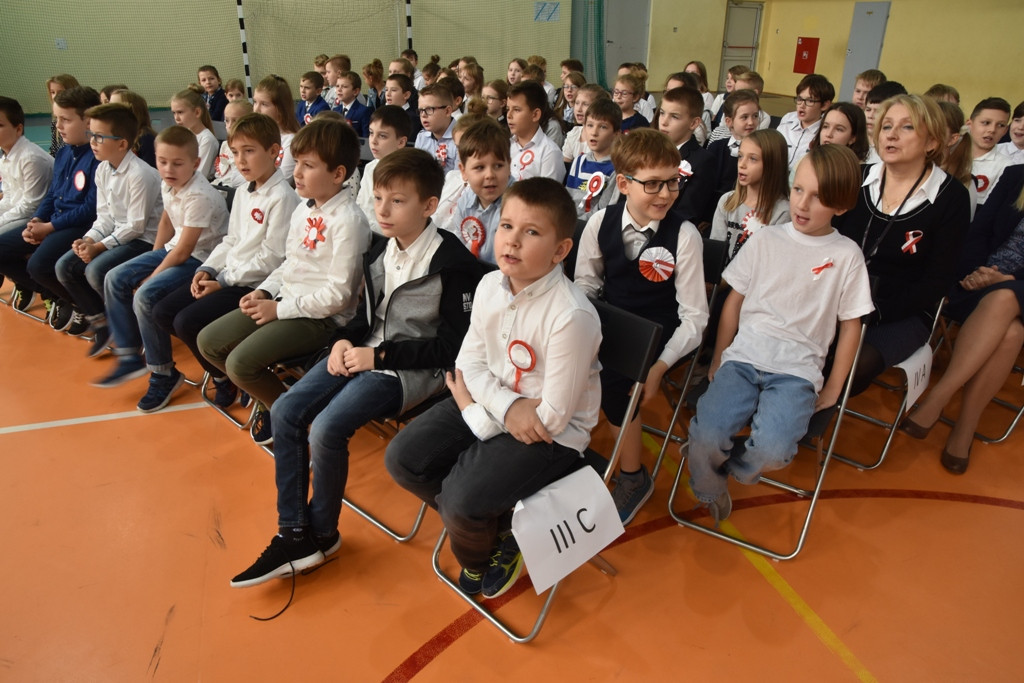 Rocznica odzyskania niepodległości w SP nr 6