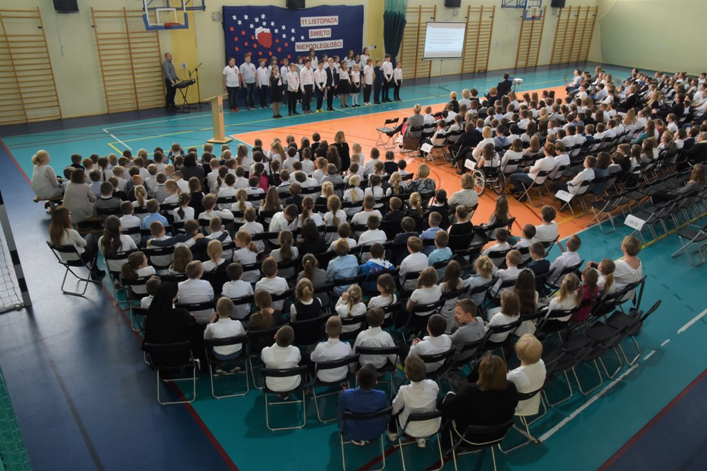 Rocznica odzyskania niepodległości w SP nr 6