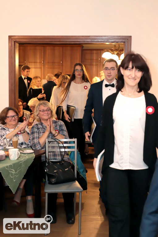 Dla Niepodległej w Dworku Modrzewiowym