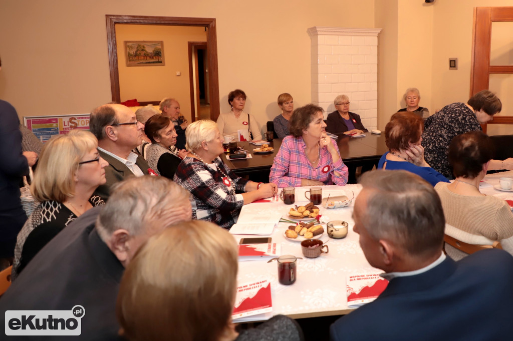 Dla Niepodległej w Dworku Modrzewiowym
