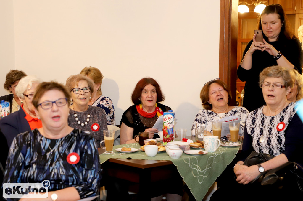 Dla Niepodległej w Dworku Modrzewiowym