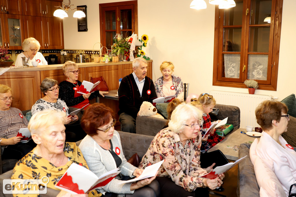 Dla Niepodległej w Dworku Modrzewiowym