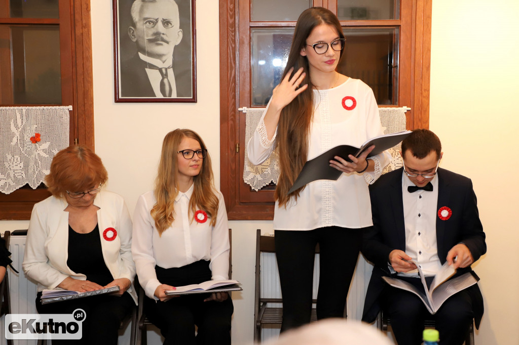 Dla Niepodległej w Dworku Modrzewiowym