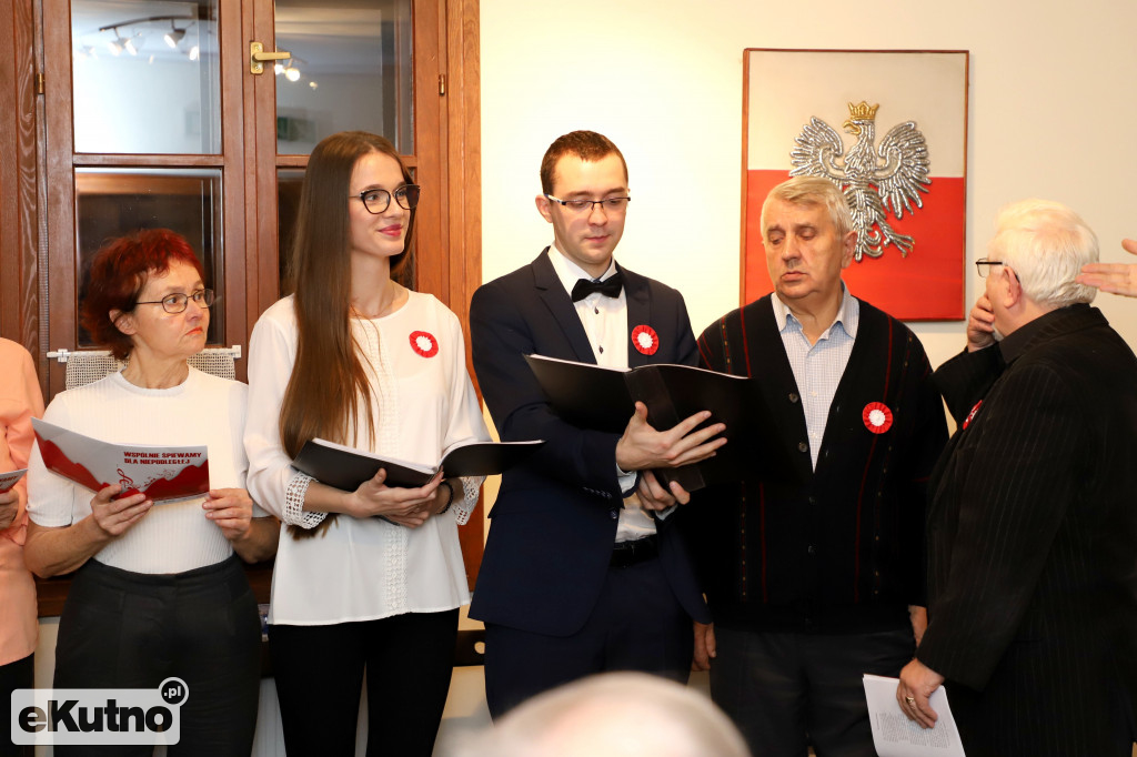 Dla Niepodległej w Dworku Modrzewiowym