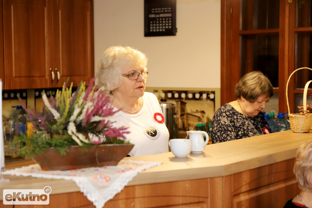 Dla Niepodległej w Dworku Modrzewiowym