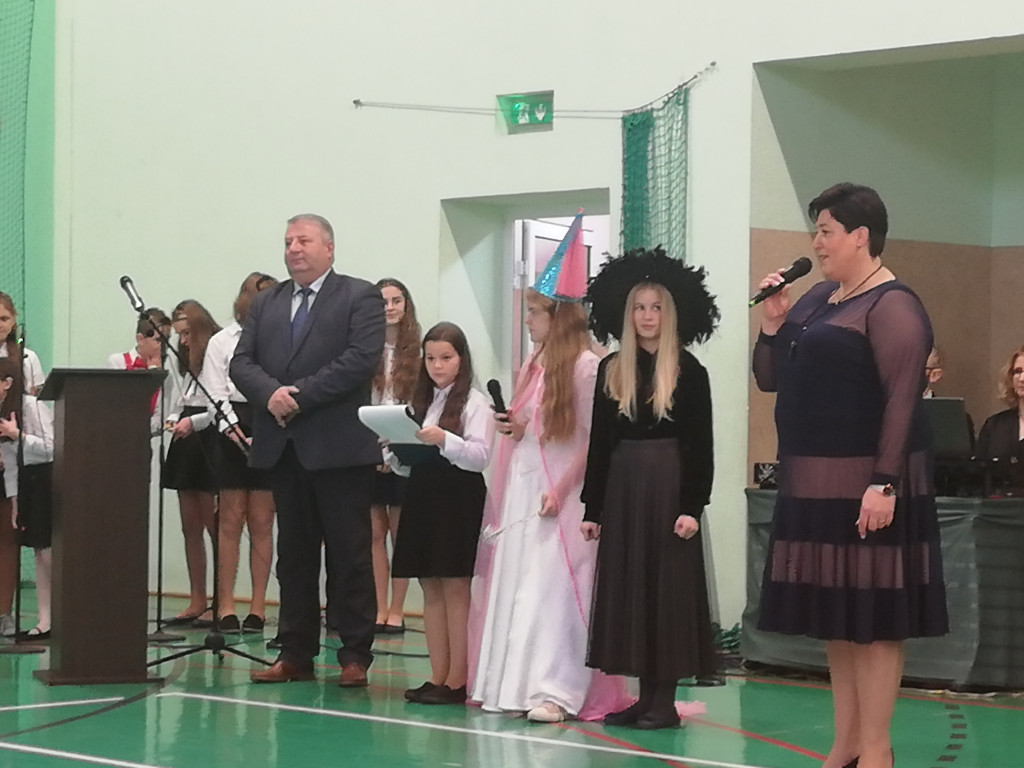 Ślubowanie uczniów klasy pierwszej