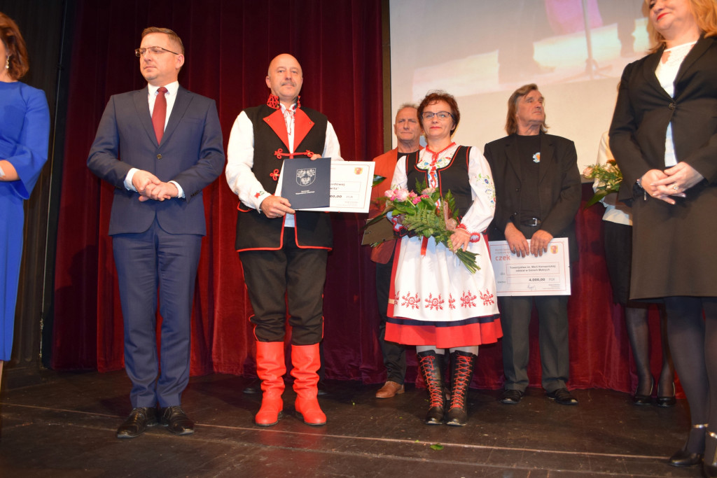 Nagrody dla artystów ludowych