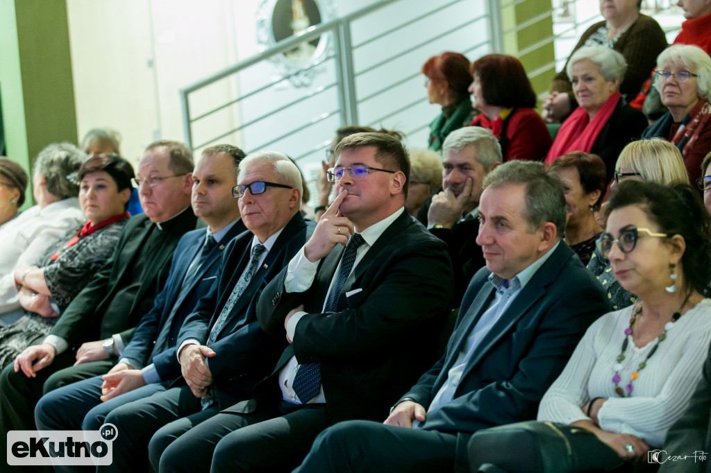Kutnowskie Zeszyty Regionalne Tom XXIII