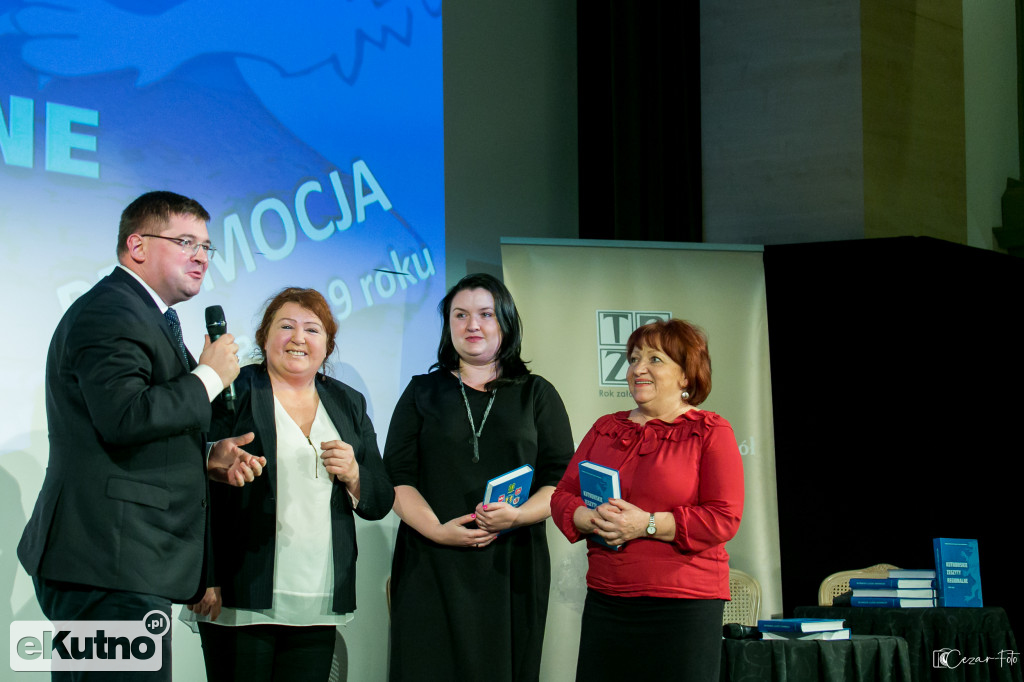 Kutnowskie Zeszyty Regionalne Tom XXIII