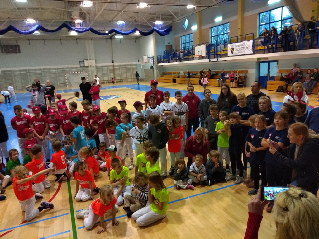  Mikołajkowy turniej baseballu i softballu