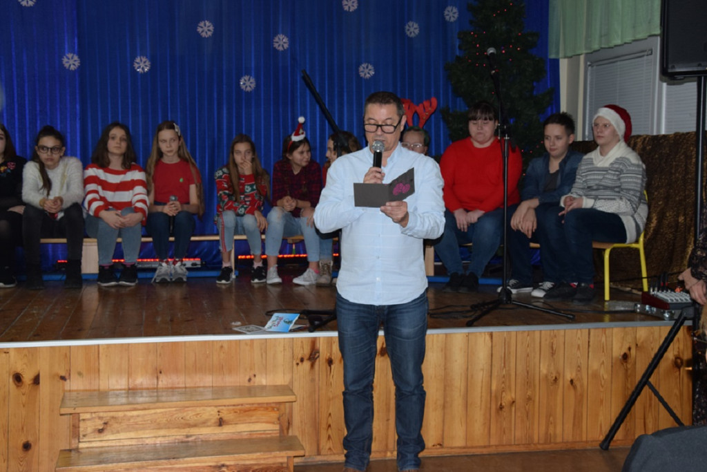 Wspólne kolędowanie w SP nr 1