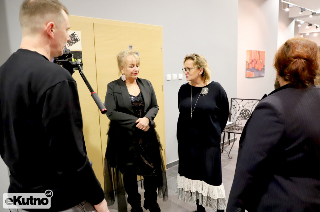 Wernisaż wystawy malarstwa Niny Kunikowskiej