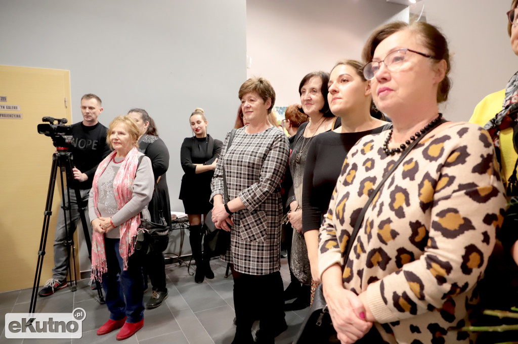 Wernisaż wystawy malarstwa Niny Kunikowskiej