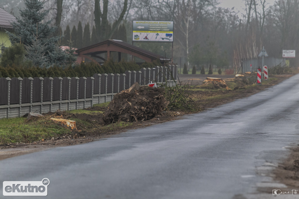 Budowa drogi w Gołębiewie