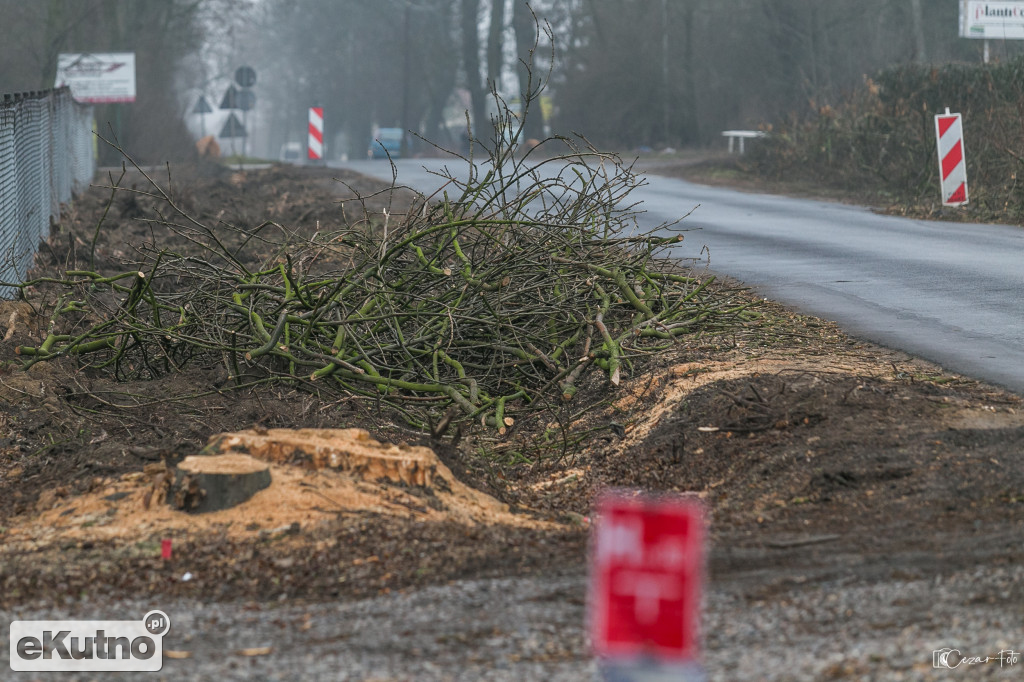 Budowa drogi w Gołębiewie