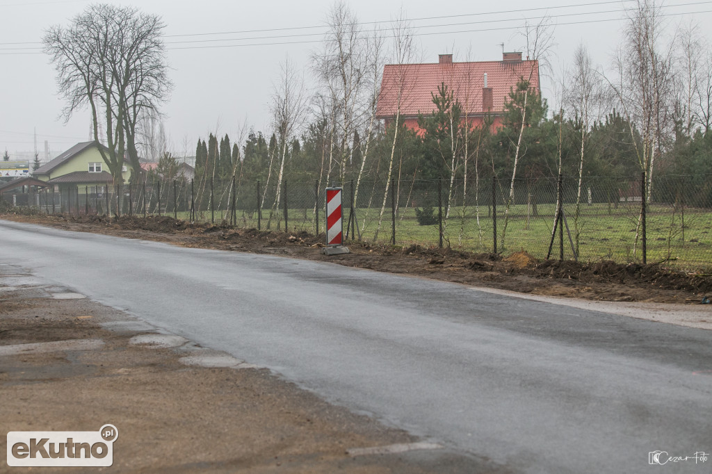 Budowa drogi w Gołębiewie