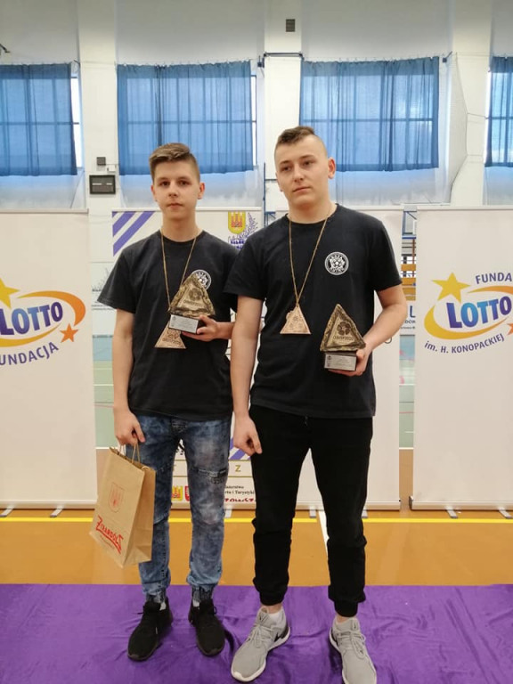 SL SALOS RÓŻA KUTNO